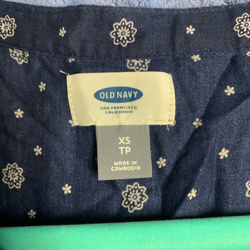 Blue patterned old navy dress - Picture 4 of 4